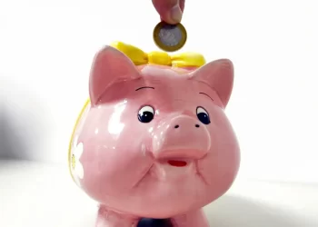 Poupança tem retirada líquida de R$ 15 bilhões em setembro