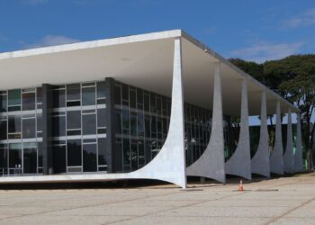 STF tem 2 votos para manter desativado sistema de controle de bebidas