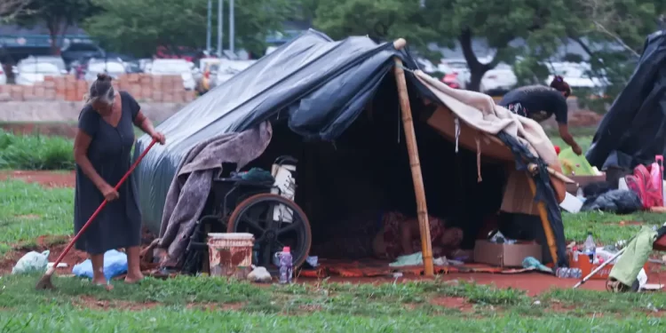 Brasil tem 358 mil pessoas em situação de rua, com 60% no Sudeste