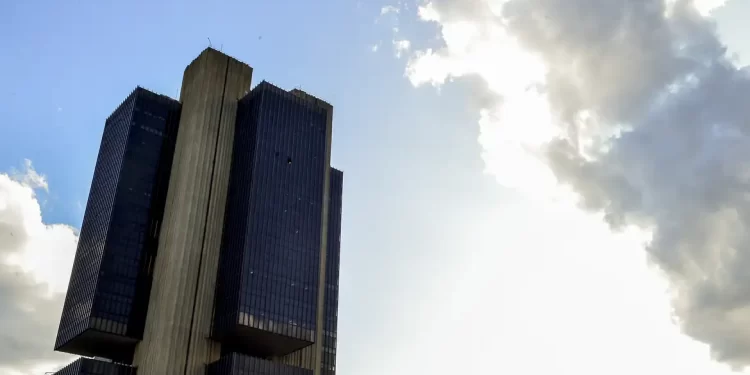Copom decide nesta quarta se mantém Taxa Selic em 15% ao ano