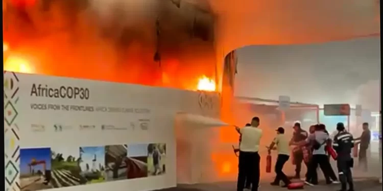 Incêndio atinge parte do pavilhão da COP30, em Belém