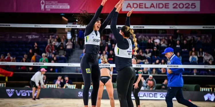 Três duplas brasileiras vão às quartas do Mundial de vôlei de praia