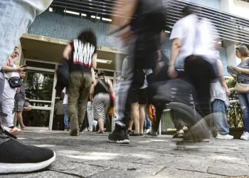 Entenda como é calculada a nota das provas objetivas do Enem 2025