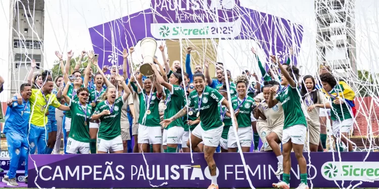 Palmeiras segura Corinthians e conquista o tetra do Paulista Feminino
