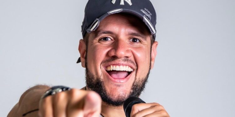 Cantor Suda  A Revelação de Pernambuco Chega ao Centro-Oeste