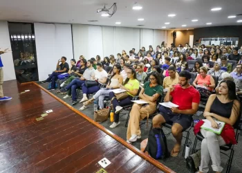 Salários são de R$ 21 mil ou R$ 30 mil para jornada de 40 horas