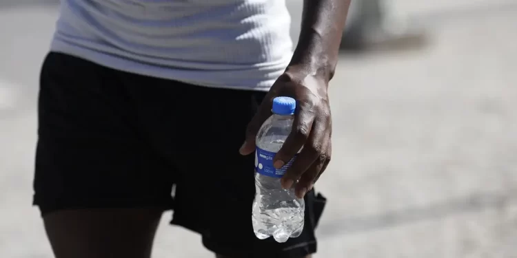 Veja dicas para se proteger da onda de calor extremo