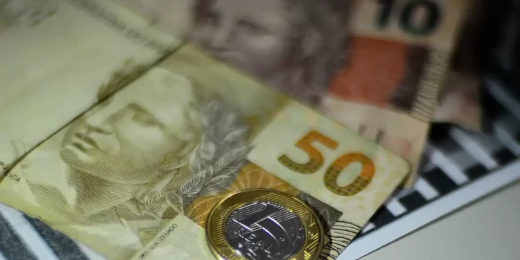 Tesouro paga R$ 1,05 bi em dívidas de estados e municípios em novembro