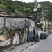 Dois em cada três habitantes de favela moram em vias sem árvores