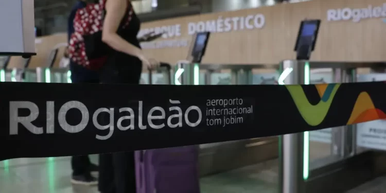 Ventania que atingiu SP provocou cancelamento de voos no Rio