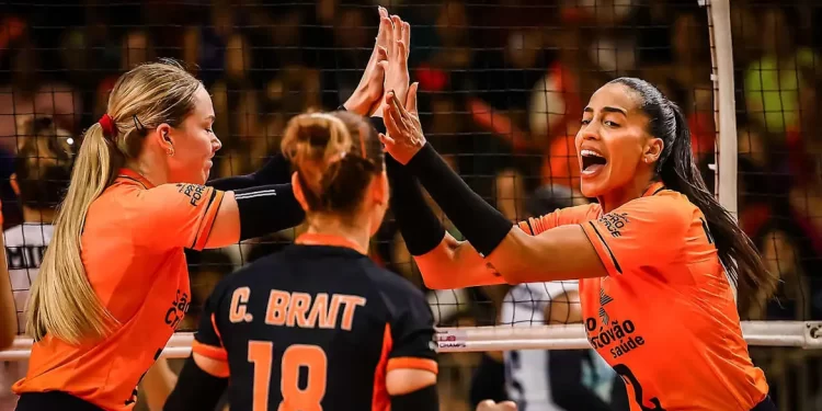 Osasco garante lugar no pódio do Mundial de Clubes feminino de vôlei