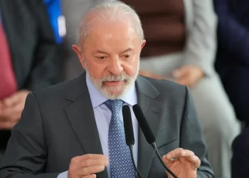 Lula diz que indicação de Messias não deve ser problema político