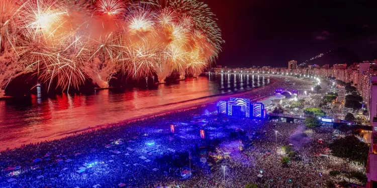 Ocupação hoteleira para réveillon do Rio tem média superior a 87%