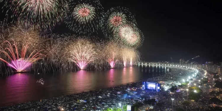 Maior réveillon do mundo, Rio poderá ter chuva com ressaca