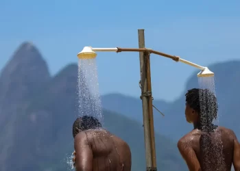 Bloqueio atmosférico causa alerta de calor em oito estados