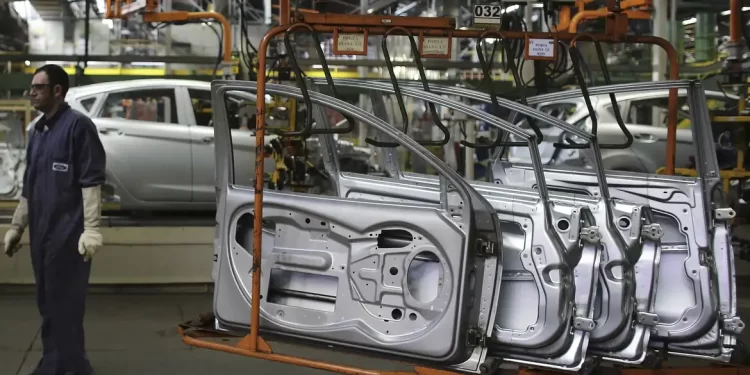 Anfavea: produção veicular com kits importados ameaça 69 mil empregos