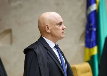 Moraes barra sindicância do CFM sobre atendimento a Bolsonaro