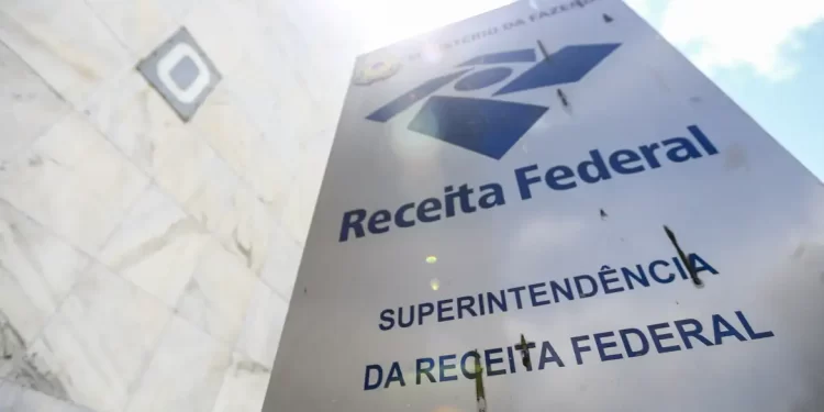Receita Federal paga lote da malha fina de janeiro