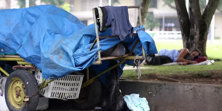Estudo aponta mais 365 mil pessoas em situação de rua no Brasil