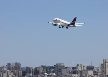 Greve na Argentina provoca alteração nos voos da Latam