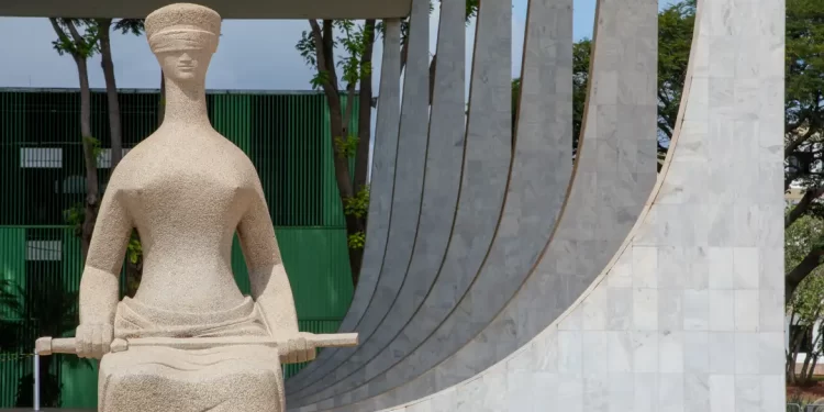 Por unanimidade, STF enquadra caixa 2 como improbidade administrativa