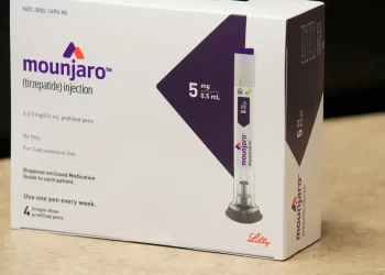 Reino Unido alerta para pancreatite associada a canetas emagrecedoras