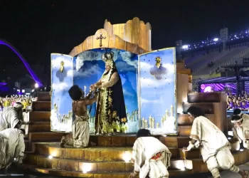 Desfiles da Série Ouro do Carnaval do Rio têm ingressos esgotados