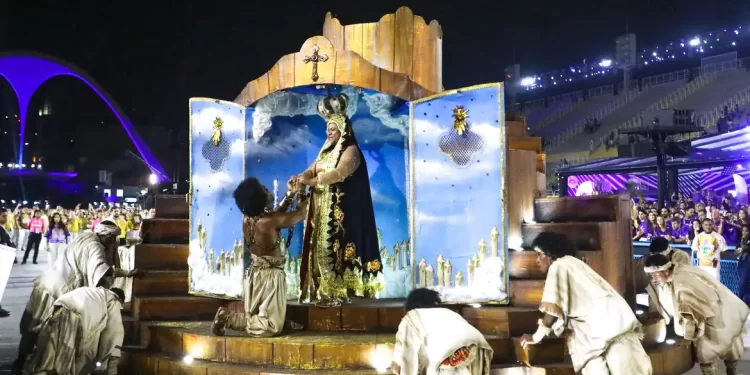 Desfiles da Série Ouro do Carnaval do Rio têm ingressos esgotados