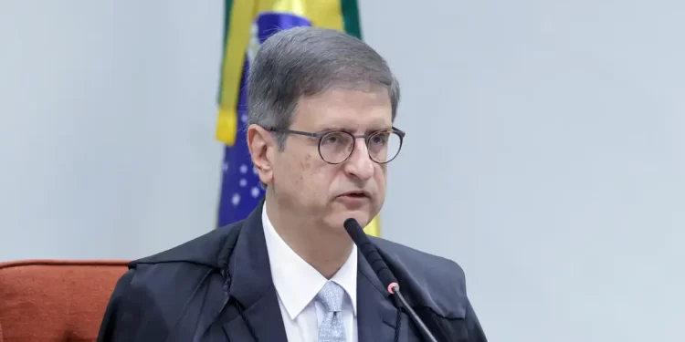 PGR apresenta parecer contrário à prisão domiciliar para Bolsonaro