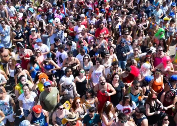 Veja dicas para curtir o carnaval com segurança e alegria