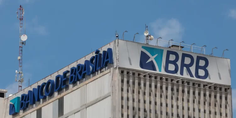 Governo do DF propõe dar imóveis como garantia para capitalizar BRB