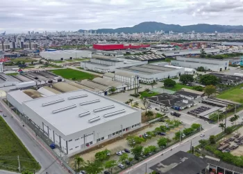 BNDES libera R$ 280 mi para fábrica de bateria da transição energética