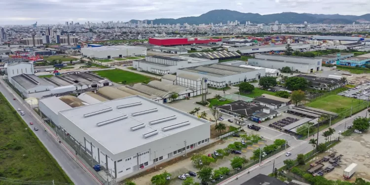 BNDES libera R$ 280 mi para fábrica de bateria da transição energética