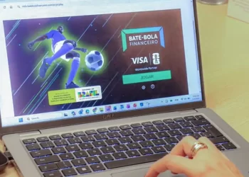 Ferramenta promove educação financeira a famílias no CadÚnico