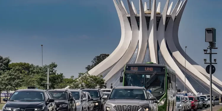 Saiba mais sobre as novas regras nacionais para tirar a CNH