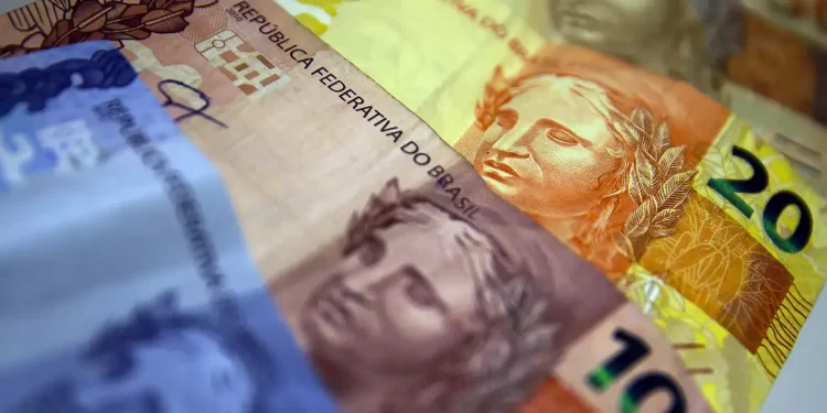 Prévia da inflação de fevereiro atinge 0,84%, diz IBGE