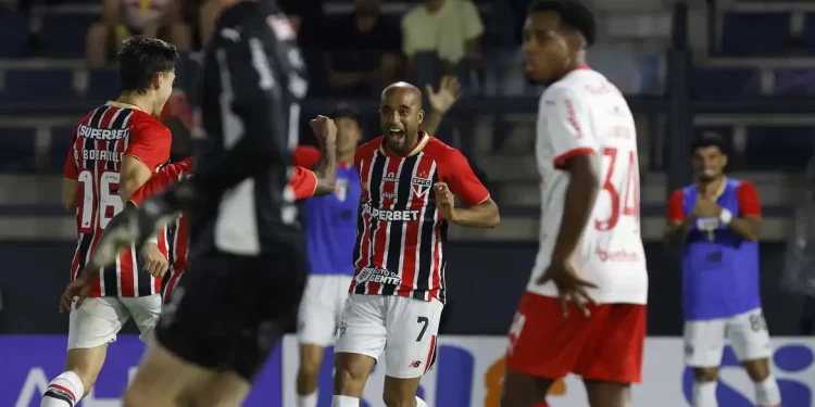 São Paulo e Palmeiras se garantem nas semis do Campeonato Paulista