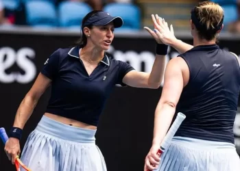 Tênis: parceria de Luisa Stefani vai para as oitavas de final em Dubai