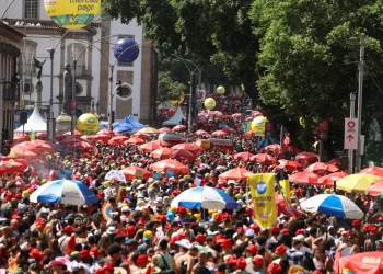 PM do Rio prende mais de 200 pessoas durante Carnaval