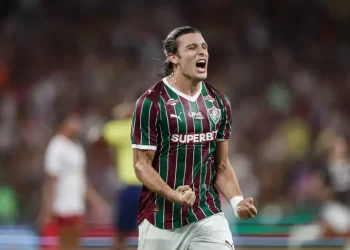 Fluminense supera Bangu e pega Vasco na semi do Campeonato Carioca