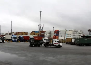 Tarifaço americano teve efeito “pontual” na economia, diz IBGE