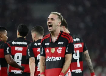 Flamengo derrota Remo por 3 a 0 e entra no G4 do Brasileiro