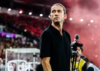 Flamengo demite técnico Filipe Luís após goleada sobre o Madureira
