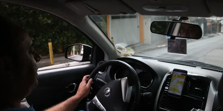 Aplicativos deverão detalhar custos das corridas aos consumidores