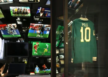 Museu do Futebol lança audioguia em formato de programa de rádio