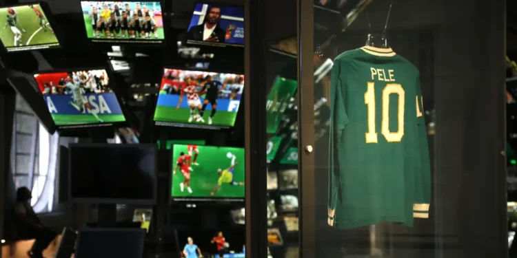 Museu do Futebol lança audioguia em formato de programa de rádio