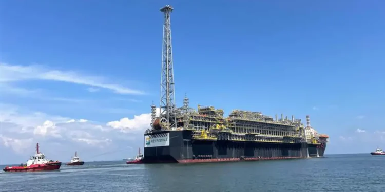 ANP vai notificar Petrobras para que oferte diesel e gasolina