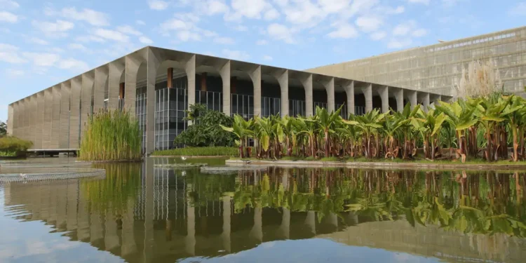 Brasil critica Israel por proibir religiosos no Santo Sepulcro
