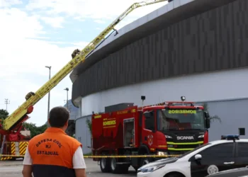 Incêndio no Velódromo do Rio é controlado; pista não teve impacto