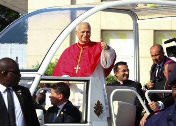 Papa: estou na África para encorajar católicos, não debater com Trump